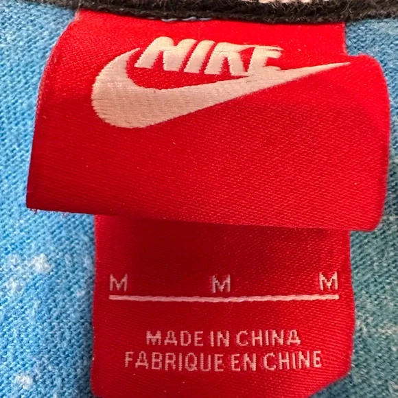Woman’s Medium Nike Sweatshirt - Picture 2 of 2